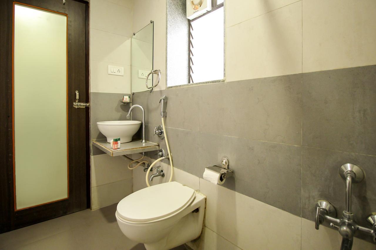 New Rajdhani Hotel Βαντοντάρα Εξωτερικό φωτογραφία