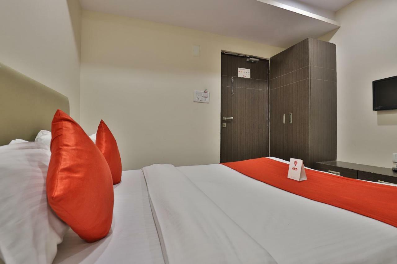 New Rajdhani Hotel Βαντοντάρα Εξωτερικό φωτογραφία